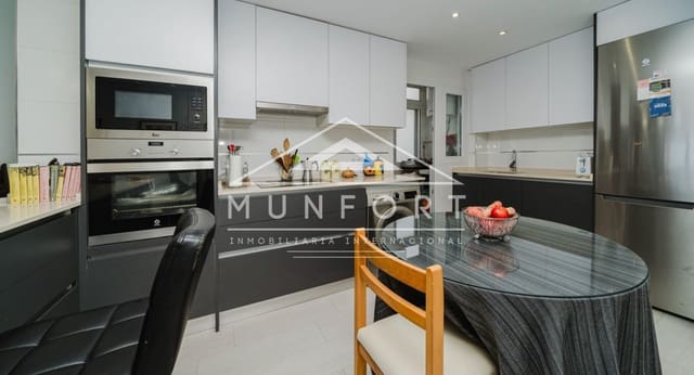 3 chambre Appartement à vendre à Las Piscinas Naturales, Torrevieja - 329 900 € (Ref: 9133453)