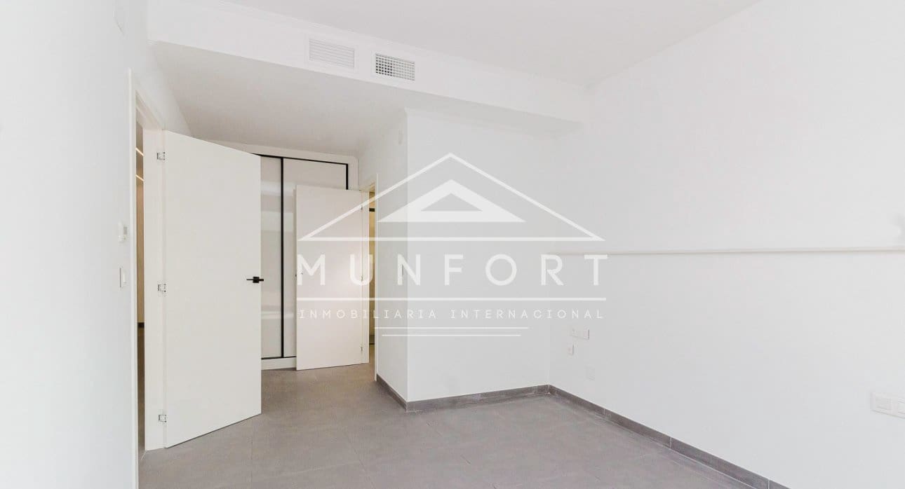 4 soveværelse Villa til salg i Torrevieja med swimmingpool - € 940.000 (Ref: 9133671)