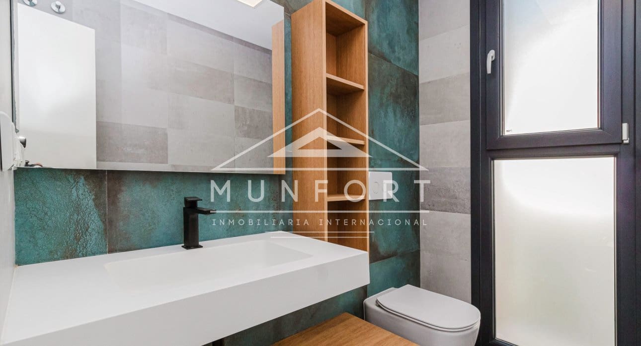 4 soveværelse Villa til salg i Torrevieja med swimmingpool - € 940.000 (Ref: 9133671)