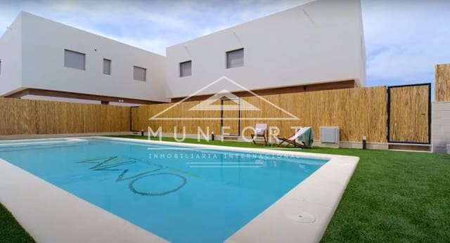 3 slaapkamer Villa te koop in Villamartin, Orihuela - € 310.000 (Ref: 9144549)
