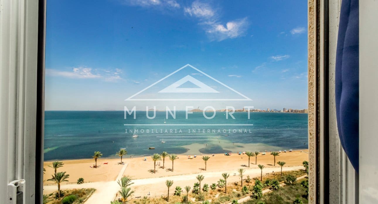 2 soverom Penthouse til salgs i La Manga del Mar Menor med svømmebasseng - € 165 000 (Ref: 9153329)