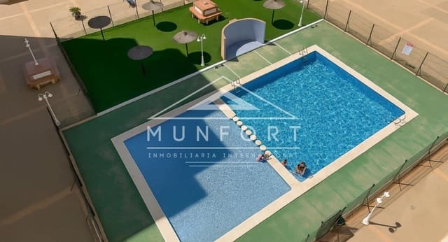 2 soverom Penthouse til salgs i La Manga del Mar Menor med svømmebasseng - € 165 000 (Ref: 9153329)