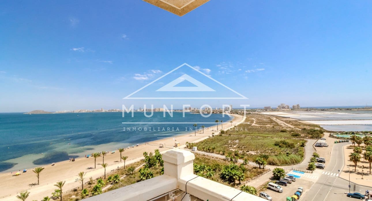 2 soverom Penthouse til salgs i La Manga del Mar Menor med svømmebasseng - € 165 000 (Ref: 9153329)