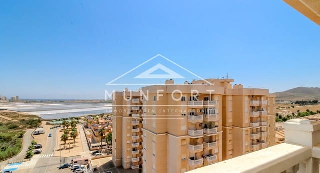 2 soverom Penthouse til salgs i La Manga del Mar Menor med svømmebasseng - € 165 000 (Ref: 9153329)