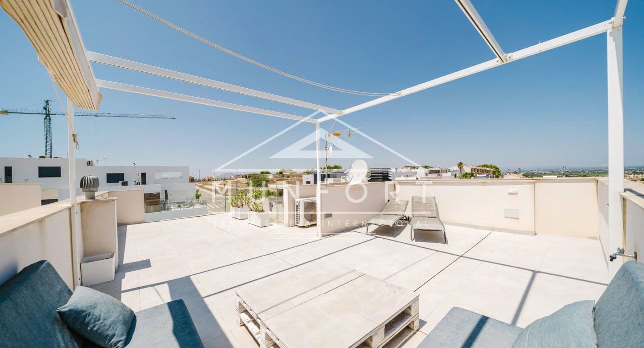 4 sypialnia Willa na sprzedaż w Benijofar z basenem - 499 900 € (Ref: 9161296)