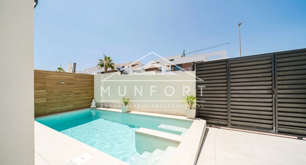 4 sypialnia Willa na sprzedaż w Benijofar z basenem - 499 900 € (Ref: 9161296)