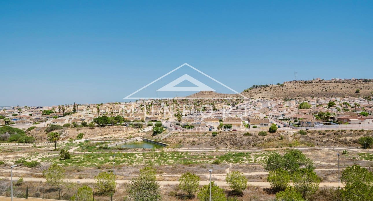 4 sypialnia Willa na sprzedaż w Benijofar z basenem - 499 900 € (Ref: 9161296)