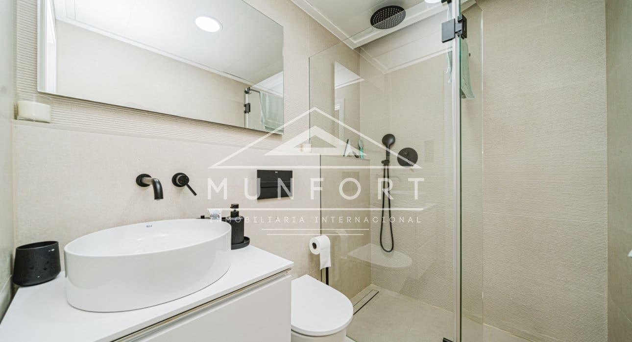 2 soverom Hus til salgs i Torre de la Horadada med svømmebasseng - € 399 900 (Ref: 9187302)