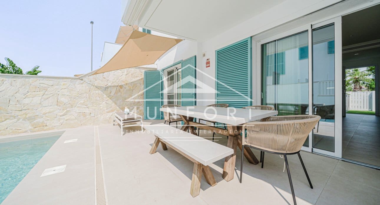 2 soverom Hus til salgs i Torre de la Horadada med svømmebasseng - € 399 900 (Ref: 9187302)