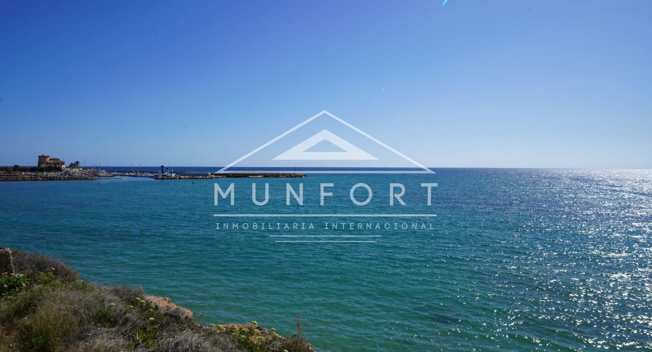 2 soverom Hus til salgs i Torre de la Horadada med svømmebasseng - € 399 900 (Ref: 9187302)