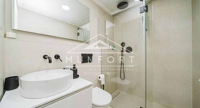 2 makuuhuone Omakotitalo myytävänä paikassa Torre de la Horadada, Pilar de la Horadada mukana uima-altaan - 399 900 € (Ref: 9187302)