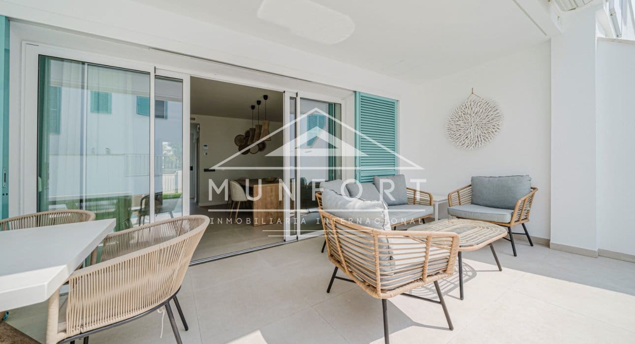 2 soverom Hus til salgs i Torre de la Horadada med svømmebasseng - € 399 900 (Ref: 9187302)