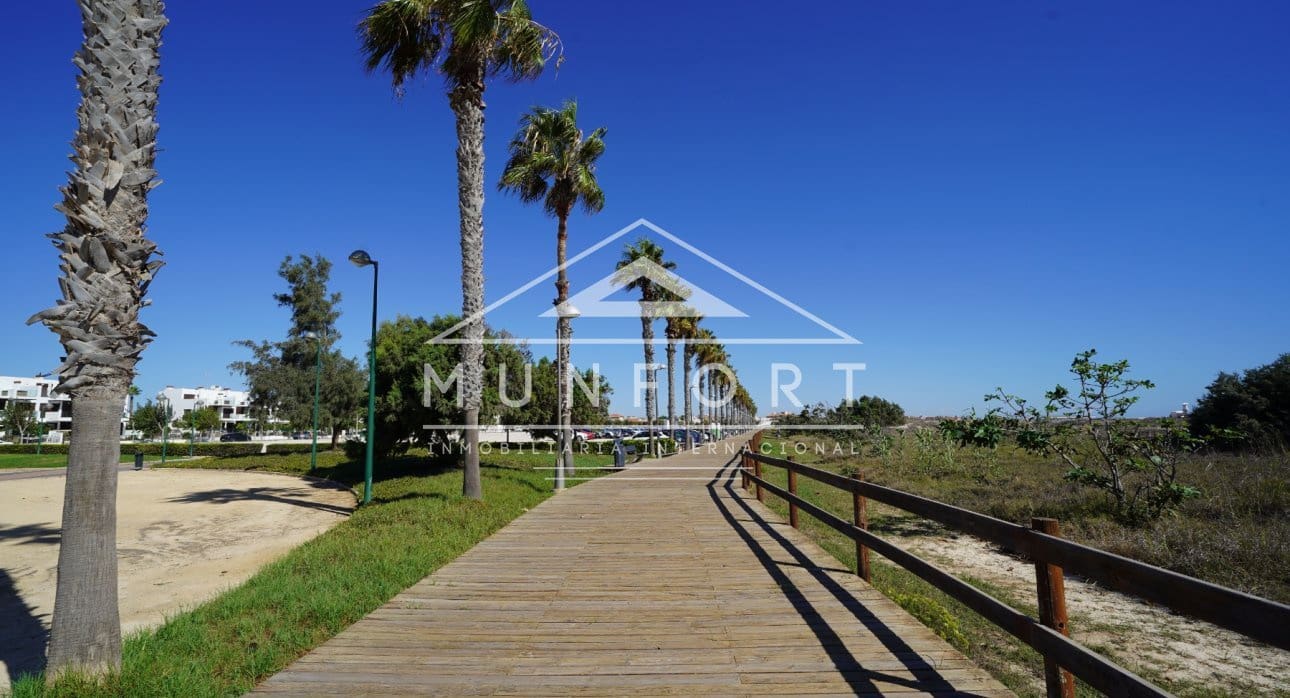 2 soverom Hus til salgs i Torre de la Horadada med svømmebasseng - € 399 900 (Ref: 9187302)