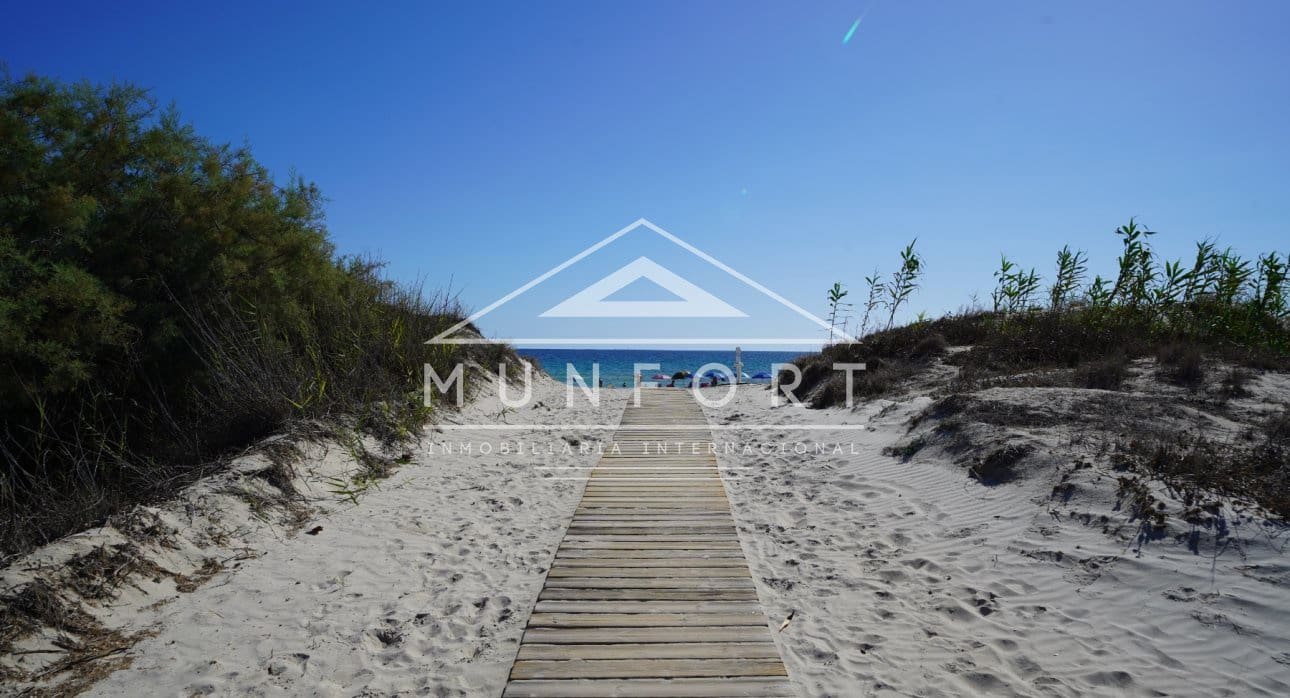 2 soverom Hus til salgs i Torre de la Horadada med svømmebasseng - € 399 900 (Ref: 9187302)