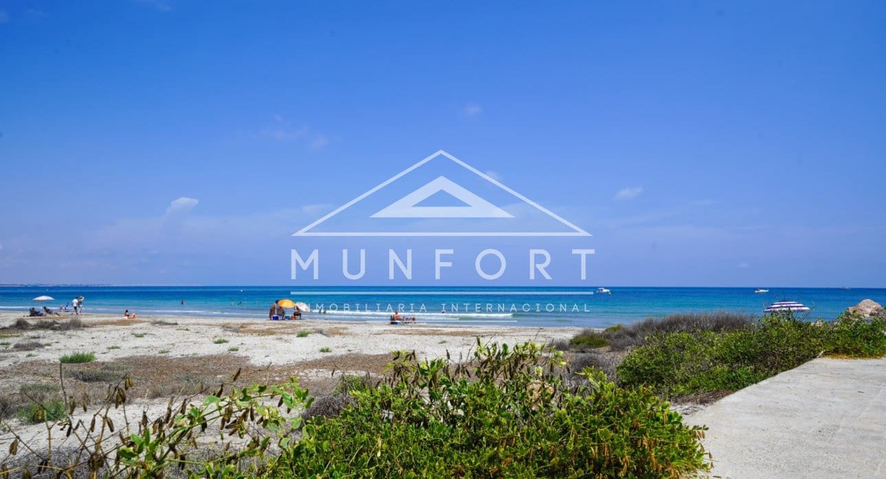 2 soveværelse Bungalow til leje i Lo Pagan - € 850 (Ref: 9194218)