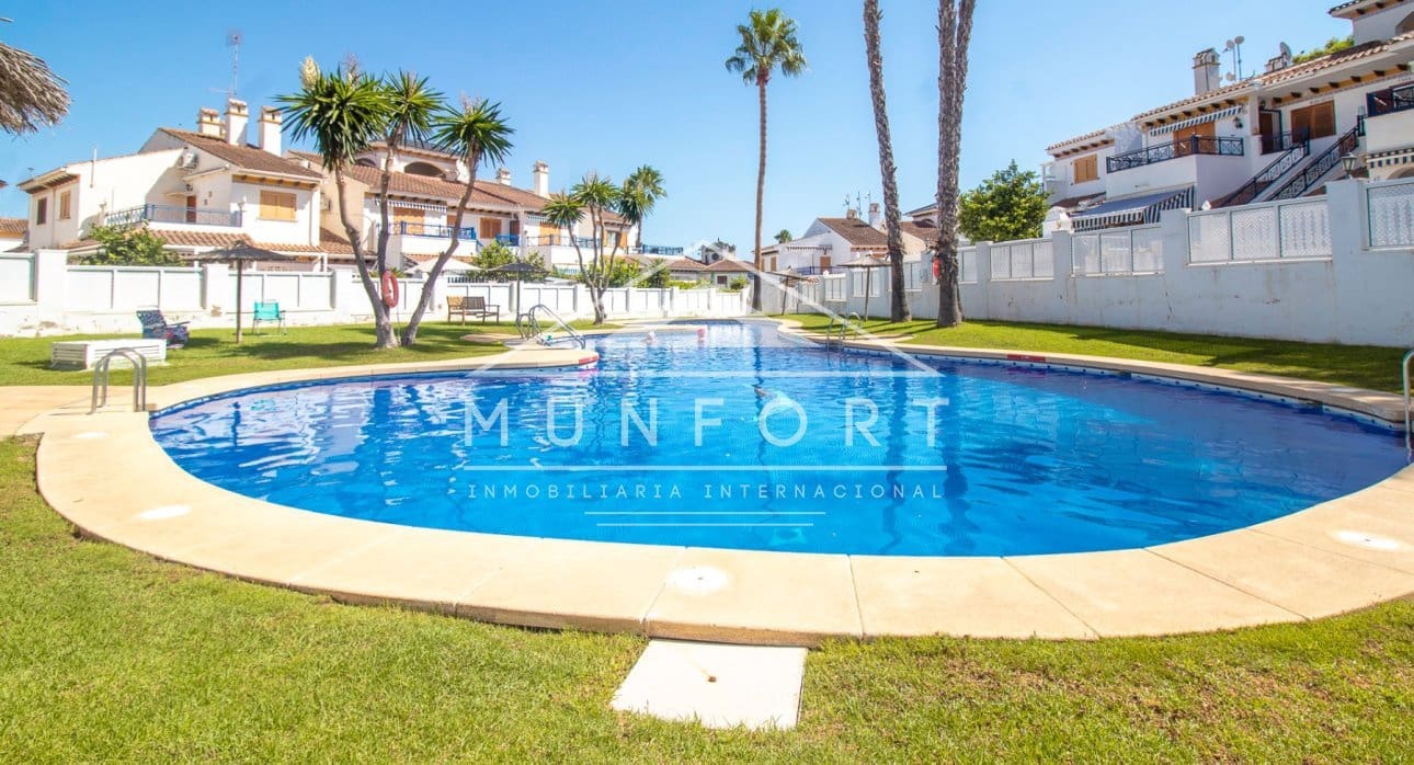 2 chambre Villa/Maison à vendre à Pilar de la Horadada avec piscine - 235 000 € (Ref: 9195084)