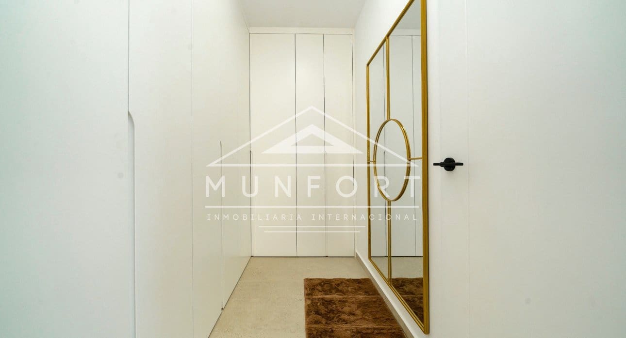 3 slaapkamer Villa te koop in Los Alcazares met zwembad - € 467.000 (Ref: 9204035)