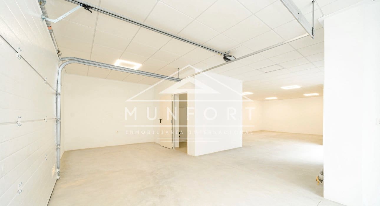 3 slaapkamer Villa te koop in Los Alcazares met zwembad - € 467.000 (Ref: 9204035)