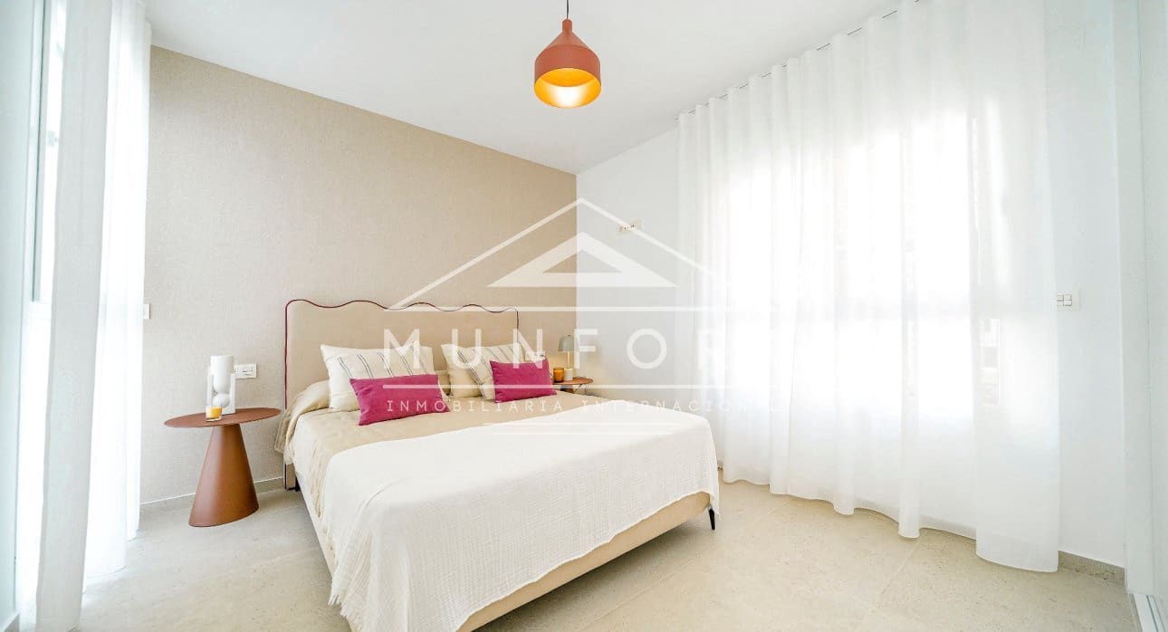 3 slaapkamer Villa te koop in Los Alcazares met zwembad - € 467.000 (Ref: 9204035)