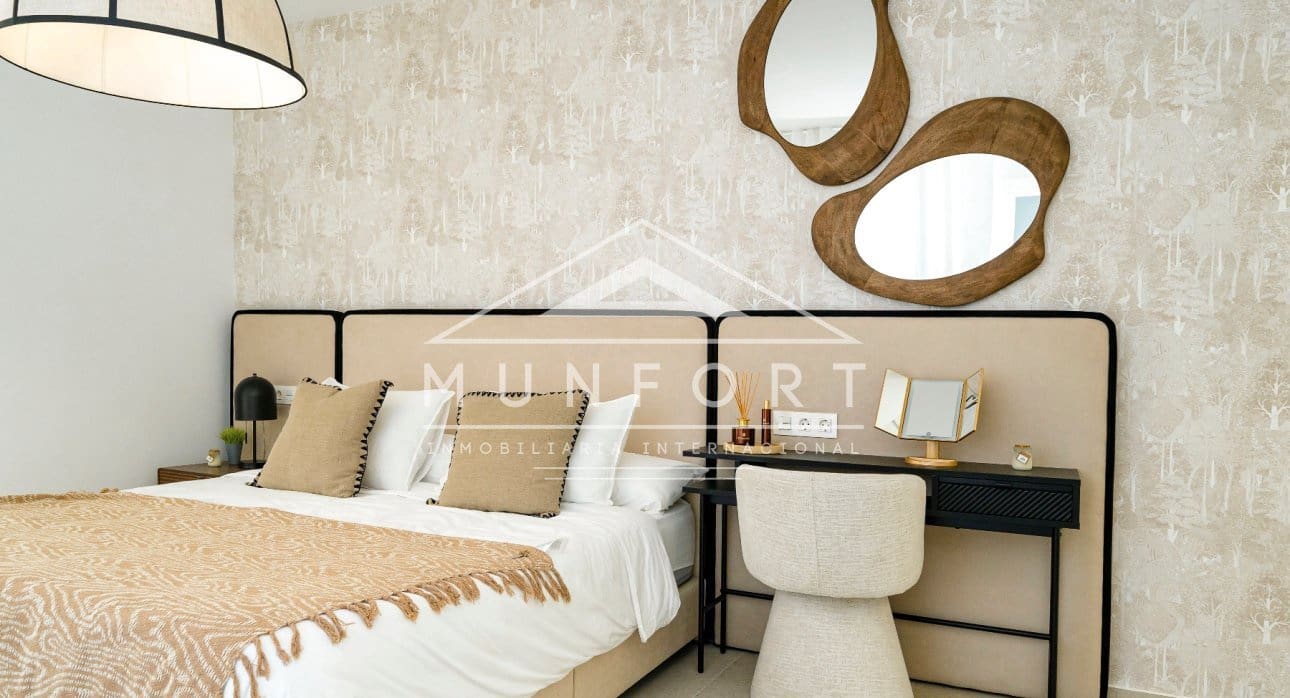 3 slaapkamer Villa te koop in Los Alcazares met zwembad - € 467.000 (Ref: 9204035)