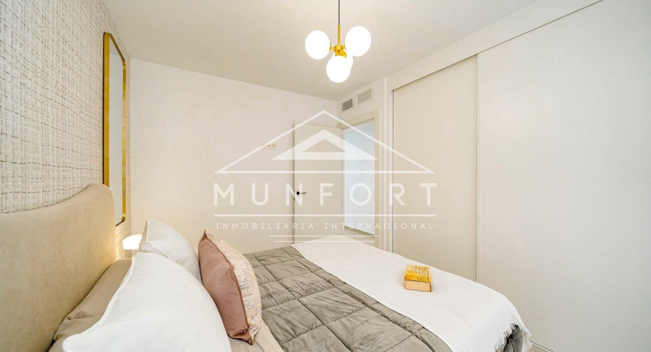 3 slaapkamer Villa te koop in Los Alcazares met zwembad - € 467.000 (Ref: 9204035)