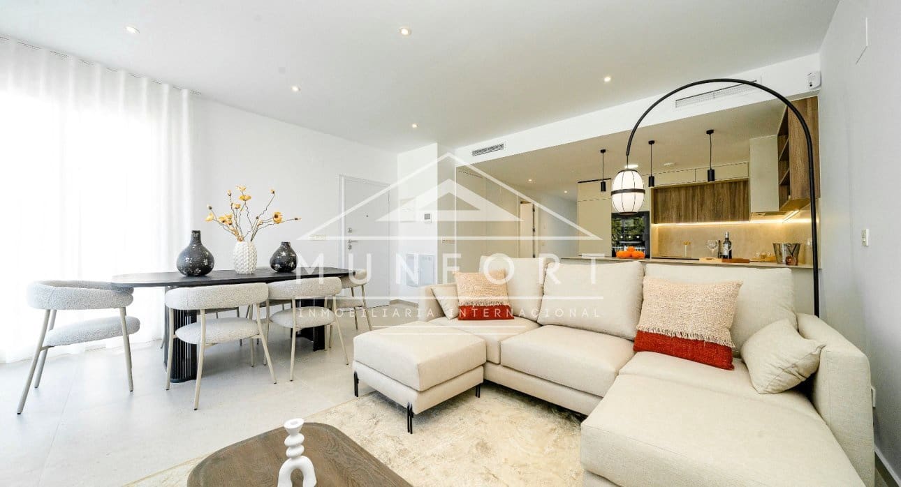 3 slaapkamer Villa te koop in Los Alcazares met zwembad - € 467.000 (Ref: 9204035)