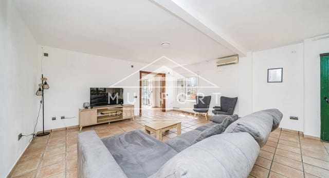 6 sypialnia Willa na sprzedaż w Torrevieja z basenem - 890 000 € (Ref: 9210394)