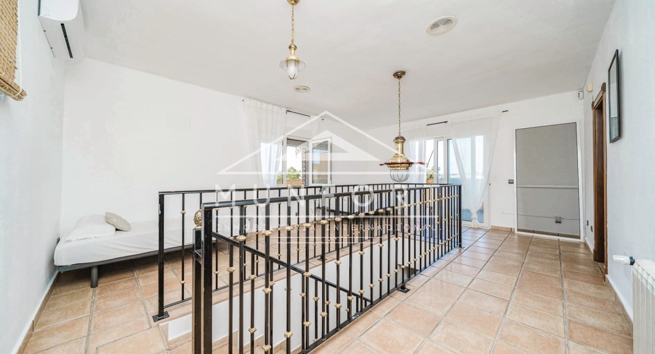 6 sypialnia Willa na sprzedaż w Torrevieja z basenem - 890 000 € (Ref: 9210394)