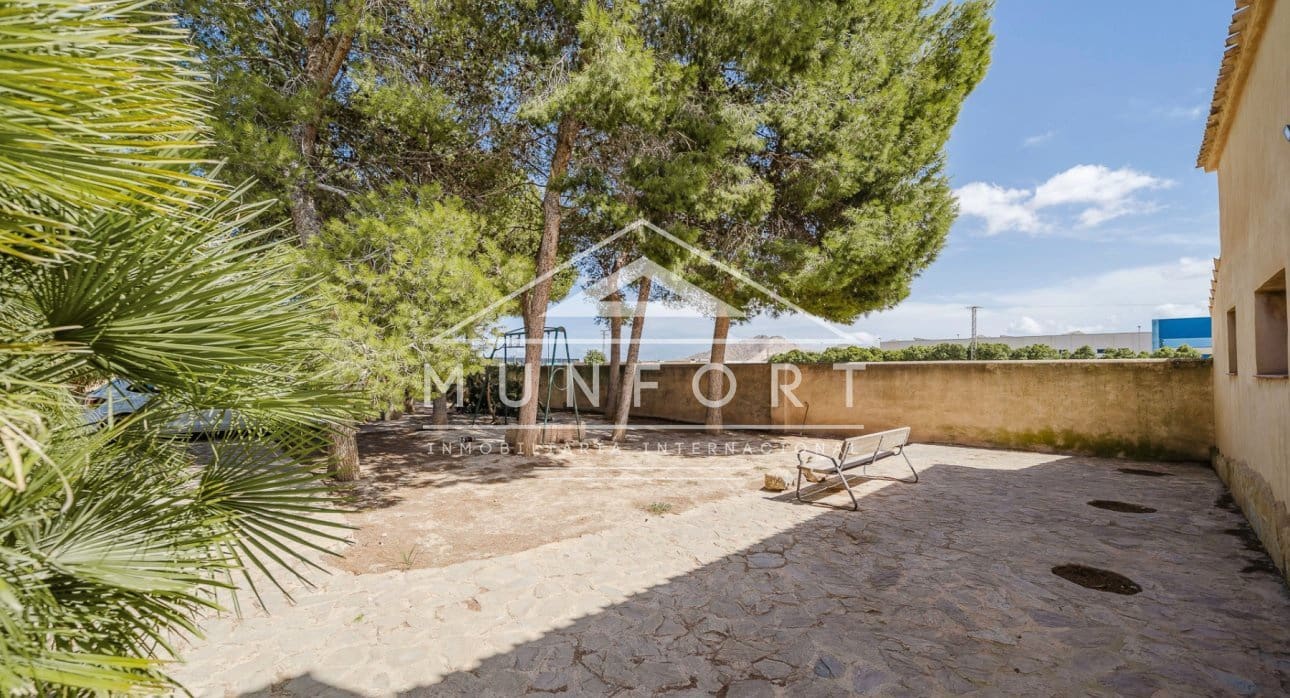 6 bedroom Finca/Country House for sale in Balsicas - € 879,900 (Ref: 9219298)