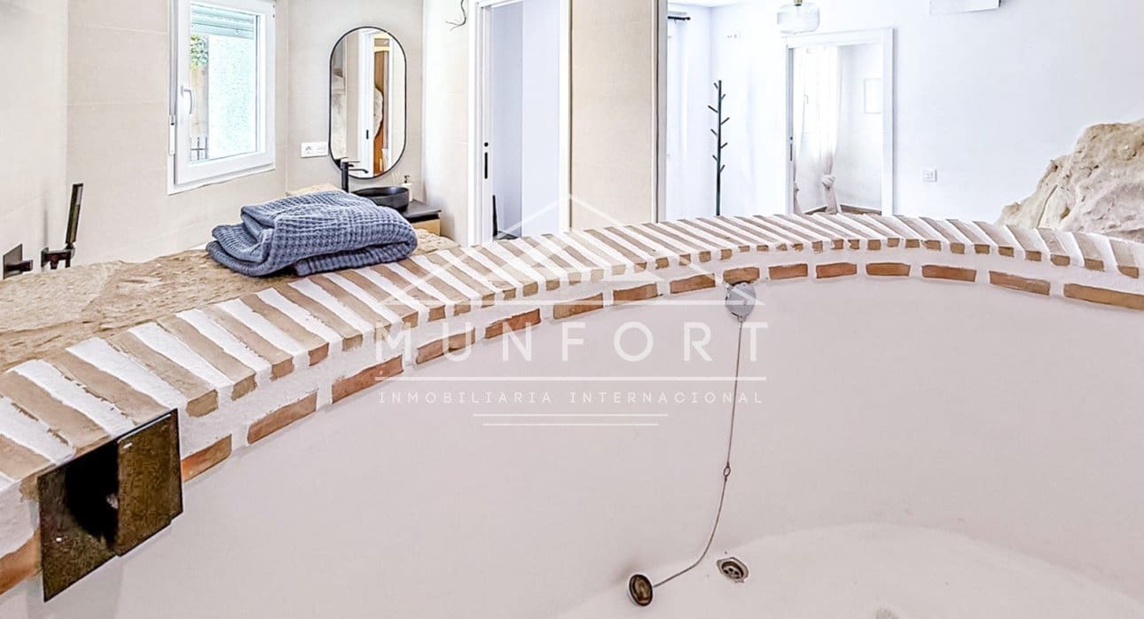 2 bedroom Villa for sale in Albacete city - € 129,900 (Ref: 9242102)