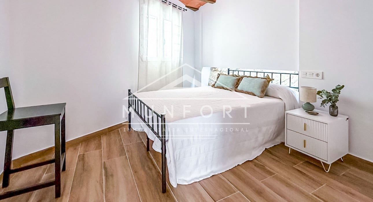 2 bedroom Villa for sale in Albacete city - € 129,900 (Ref: 9242102)