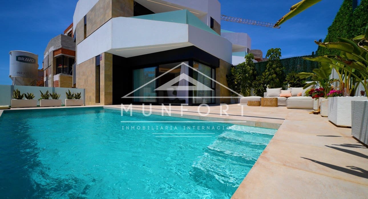 3 bedroom Villa for sale in Orihuela Costa with pool - € 509,000 (Ref: 9246138)