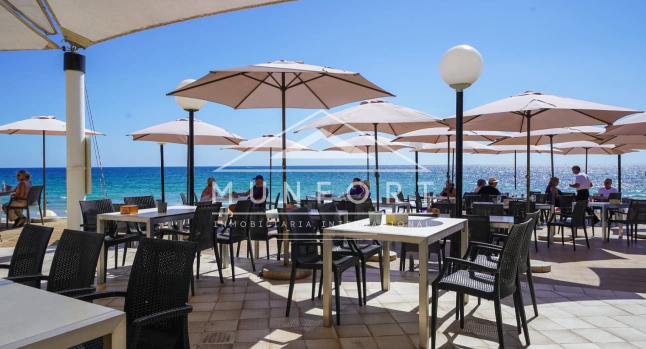 3 bedroom Villa for sale in Orihuela Costa with pool - € 509,000 (Ref: 9246138)