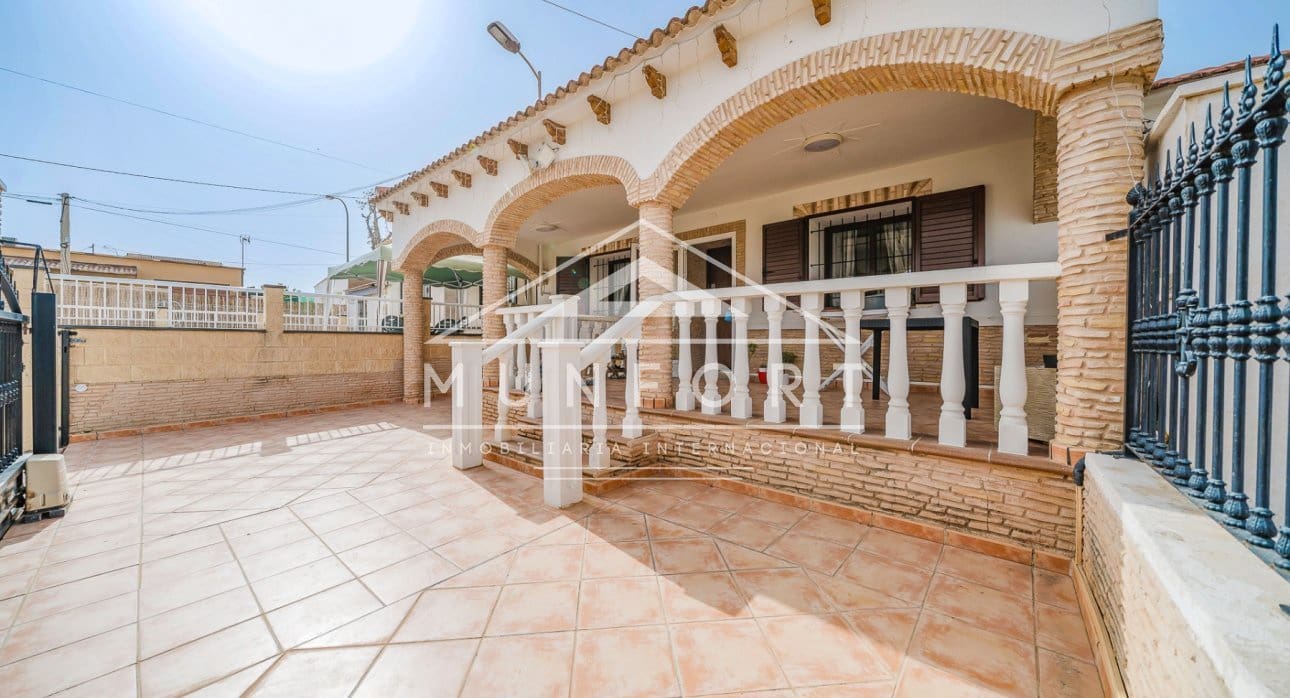 3 slaapkamer Villa te koop in Pilar de la Horadada met zwembad - € 239.900 (Ref: 9251508)