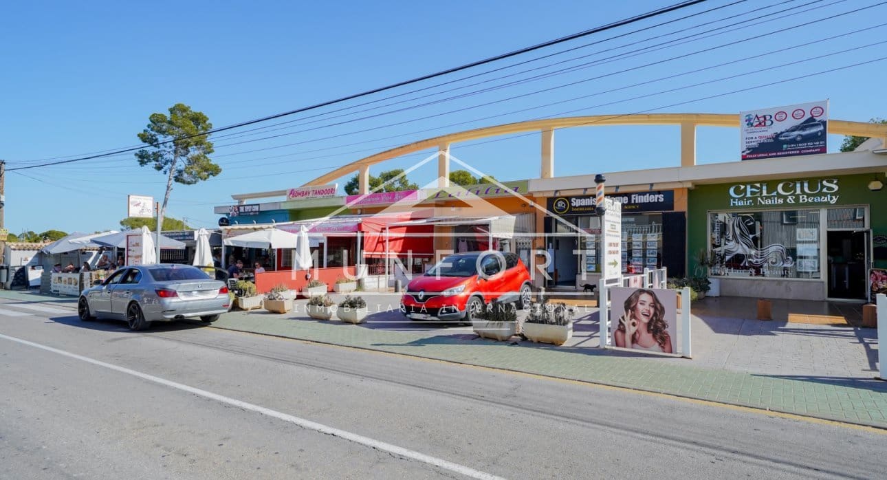 3 slaapkamer Villa te koop in Pilar de la Horadada met zwembad - € 239.900 (Ref: 9251508)