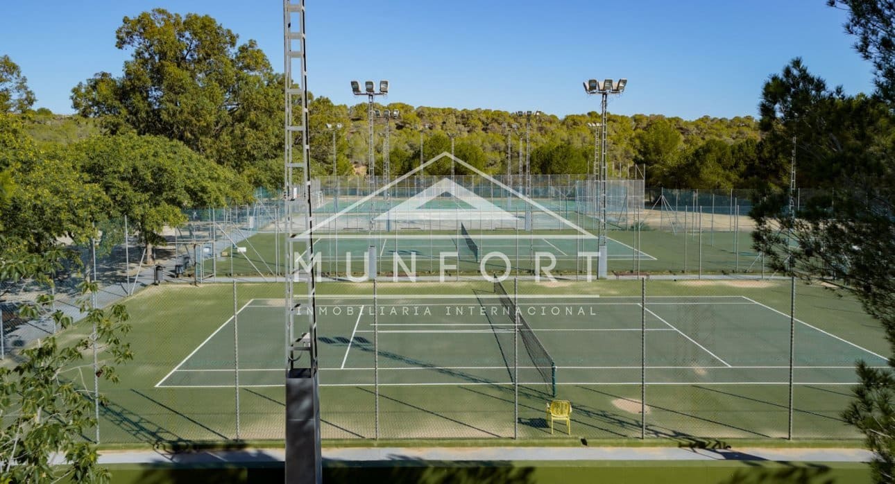 3 slaapkamer Villa te koop in Pilar de la Horadada met zwembad - € 239.900 (Ref: 9251508)