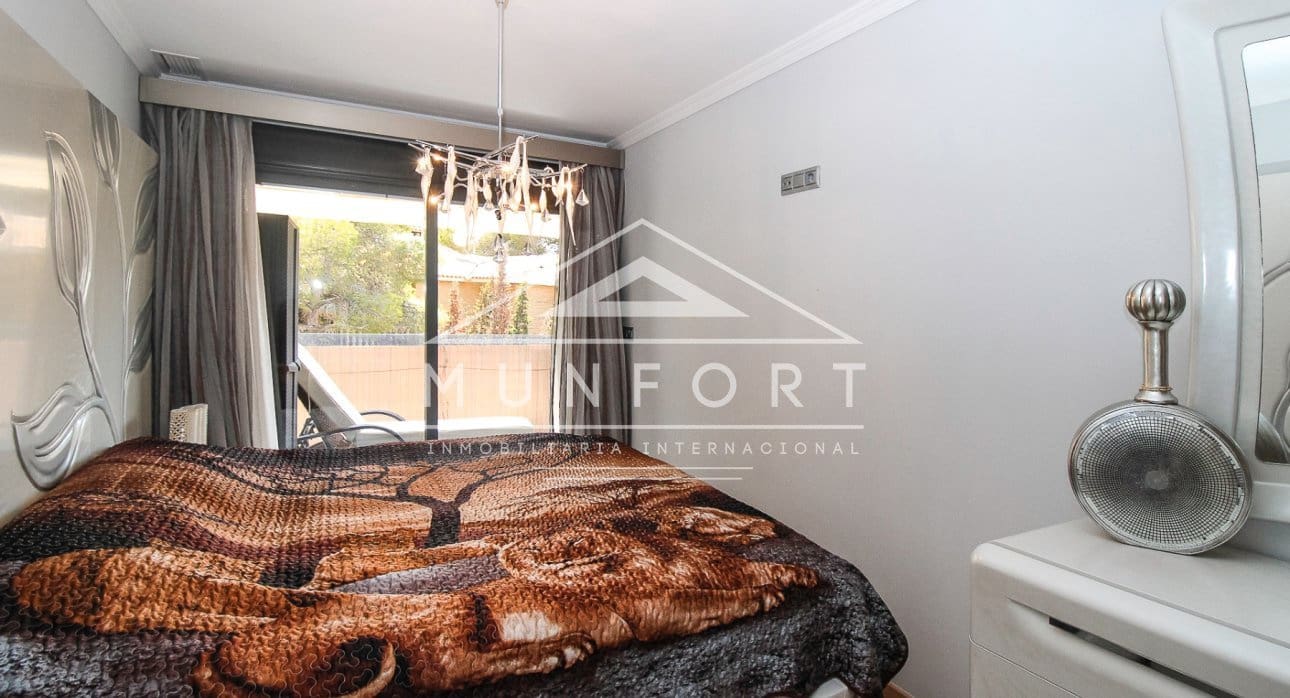 2 slaapkamer Appartement te koop in Dehesa de Campoamor met zwembad - € 259.900 (Ref: 9253736)