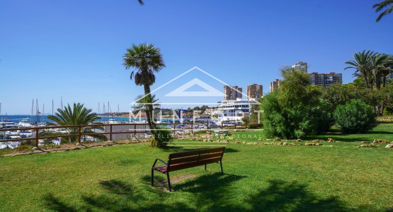 2 slaapkamer Appartement te koop in Dehesa de Campoamor met zwembad - € 259.900 (Ref: 9253736)