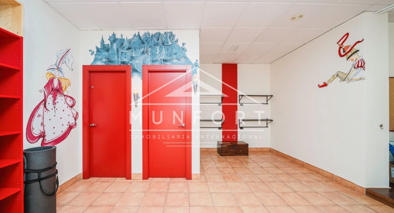 1 makuuhuone Kaupallinen myytävänä paikassa Pilar de la Horadada - 80 000 € (Ref: 9253958)