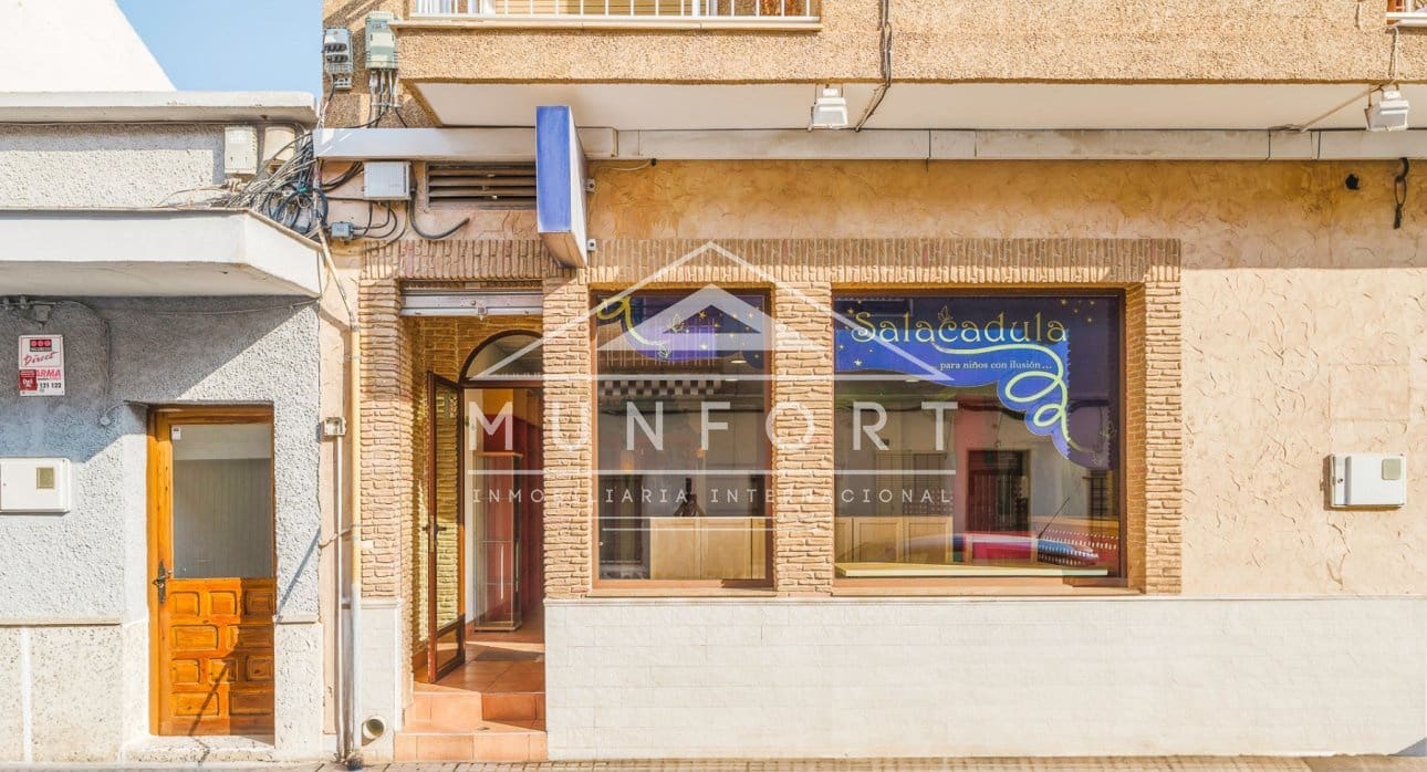 1 makuuhuone Kaupallinen myytävänä paikassa Pilar de la Horadada - 80 000 € (Ref: 9253958)