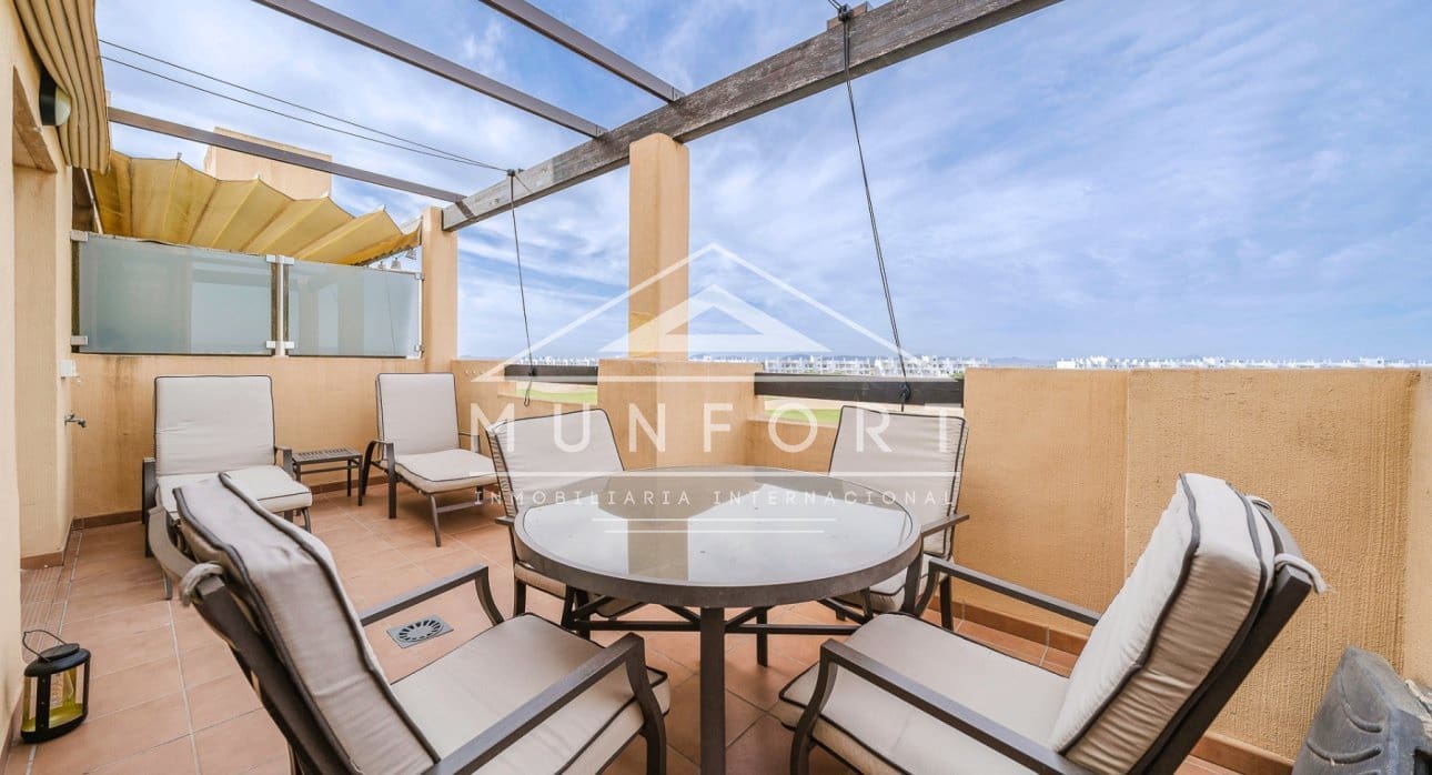 2 soveværelse Penthouse til salg i Roldan med swimmingpool - € 215.000 (Ref: 9255566)