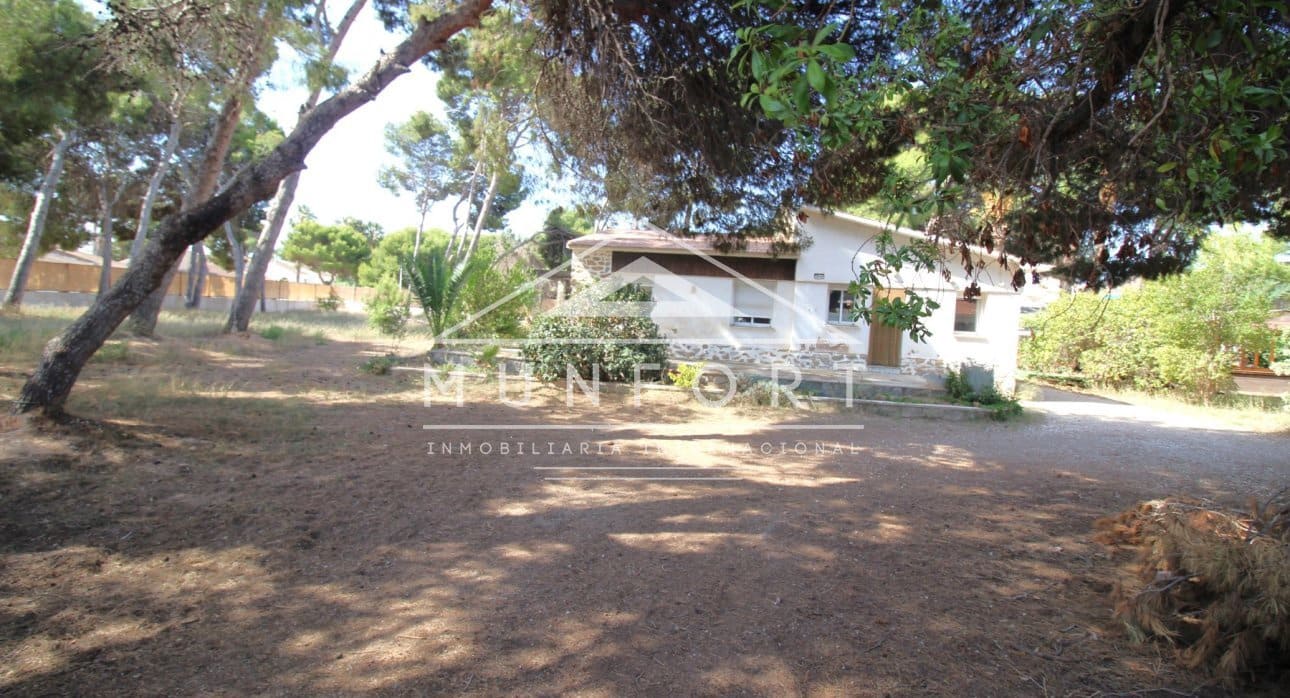 5 slaapkamer Villa te koop in Los Cuarteros met zwembad - € 1.350.000 (Ref: 9255873)