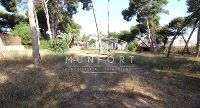 Chalet de 5 habitaciones en Los Cuarteros, San Pedro del Pinatar en venta con piscina - 1.350.000 € (Ref: 9255873)