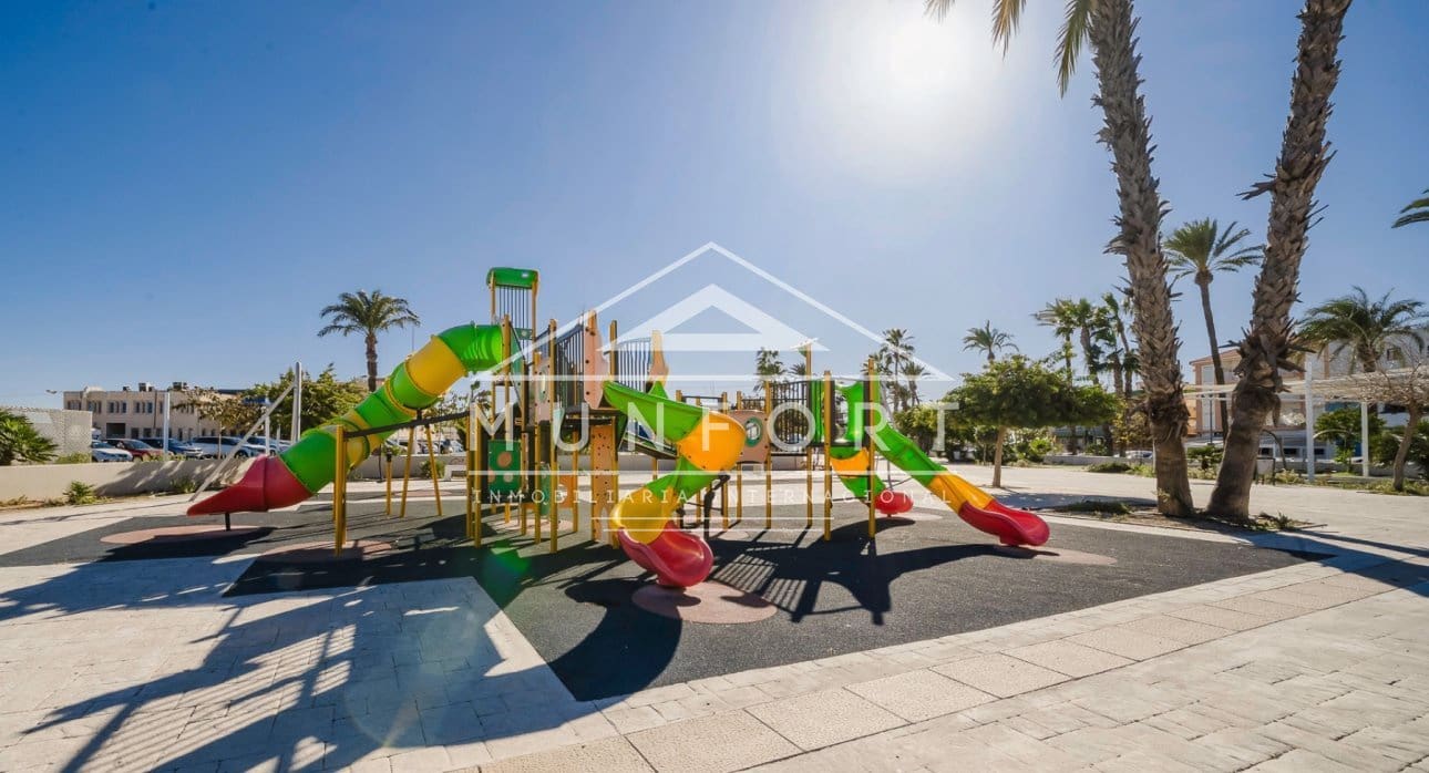 5 bedroom Villa for sale in Los Cuarteros with pool - € 1,350,000 (Ref: 9255873)