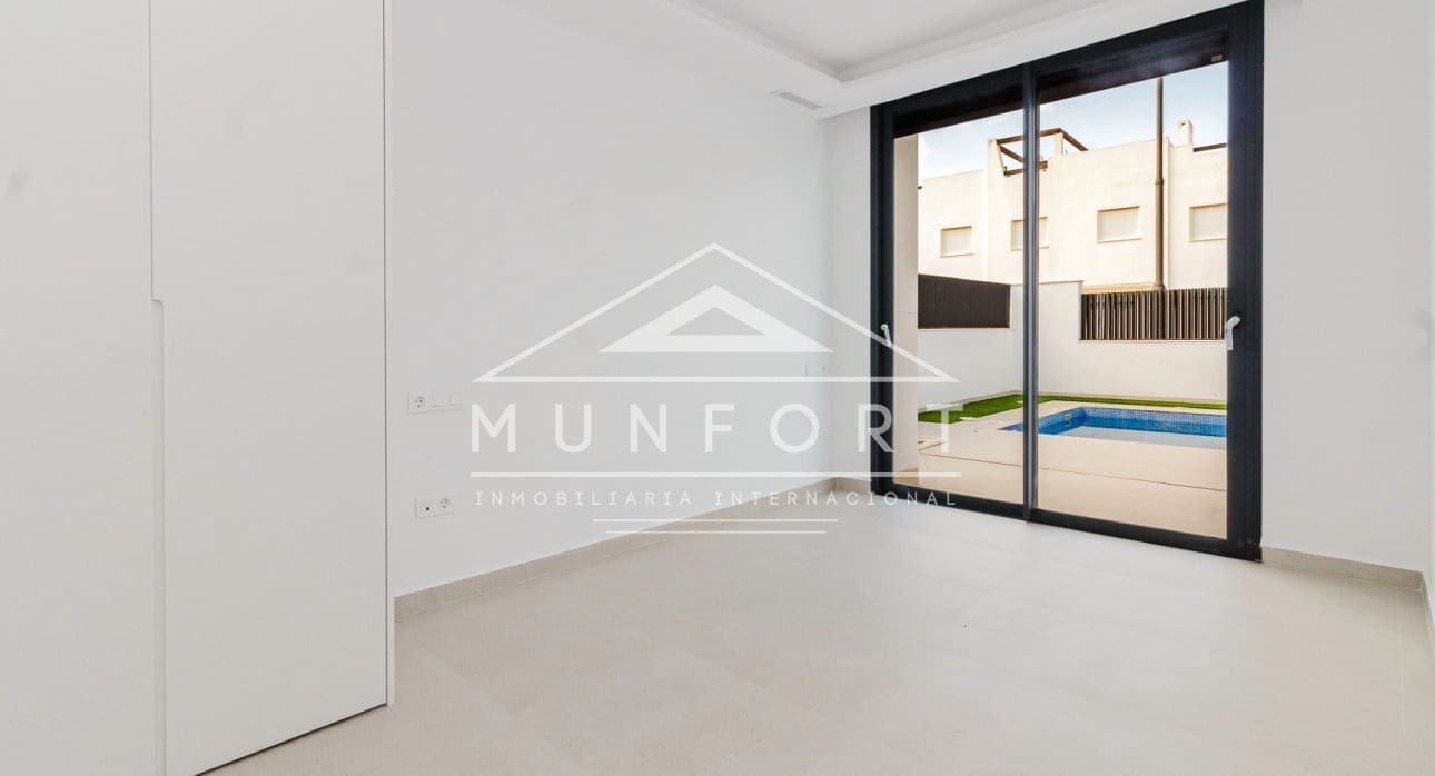 3 bedroom Villa for sale in Alhama de Murcia with pool - € 335,000 (Ref: 9258047)