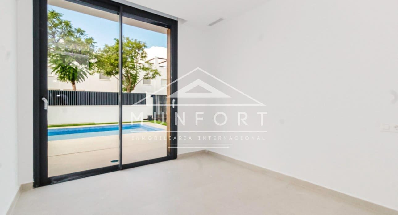 3 bedroom Villa for sale in Alhama de Murcia with pool - € 335,000 (Ref: 9258047)