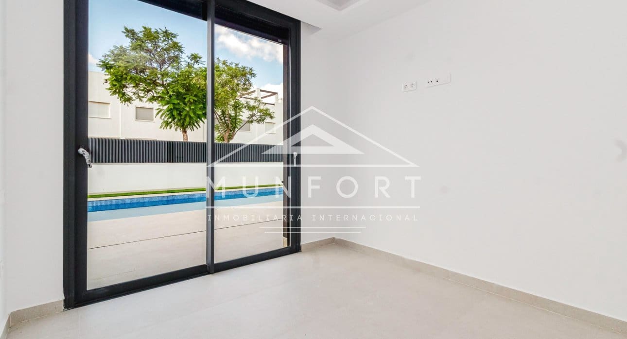 3 bedroom Villa for sale in Alhama de Murcia with pool - € 335,000 (Ref: 9258047)