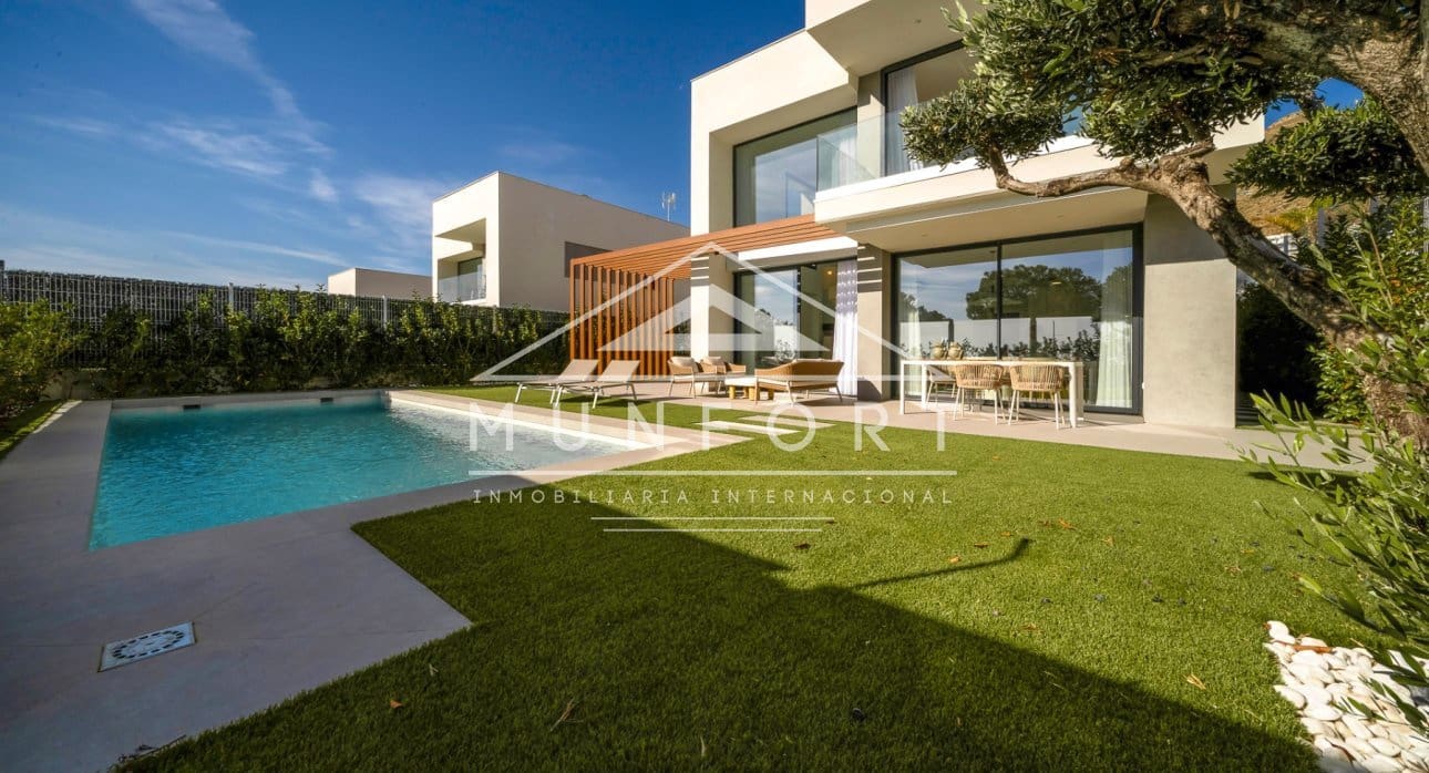 3 soveværelse Villa til salg i Finestrat med swimmingpool - € 870.000 (Ref: 9258049)