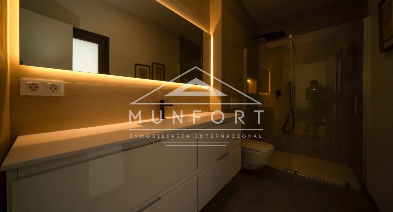 3 soveværelse Villa til salg i Finestrat med swimmingpool - € 870.000 (Ref: 9258049)