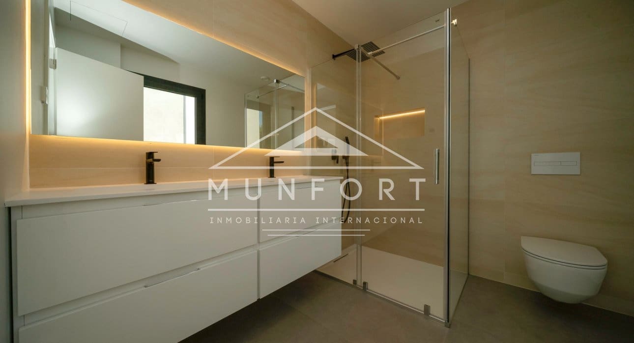 3 soveværelse Villa til salg i Finestrat med swimmingpool - € 870.000 (Ref: 9258049)